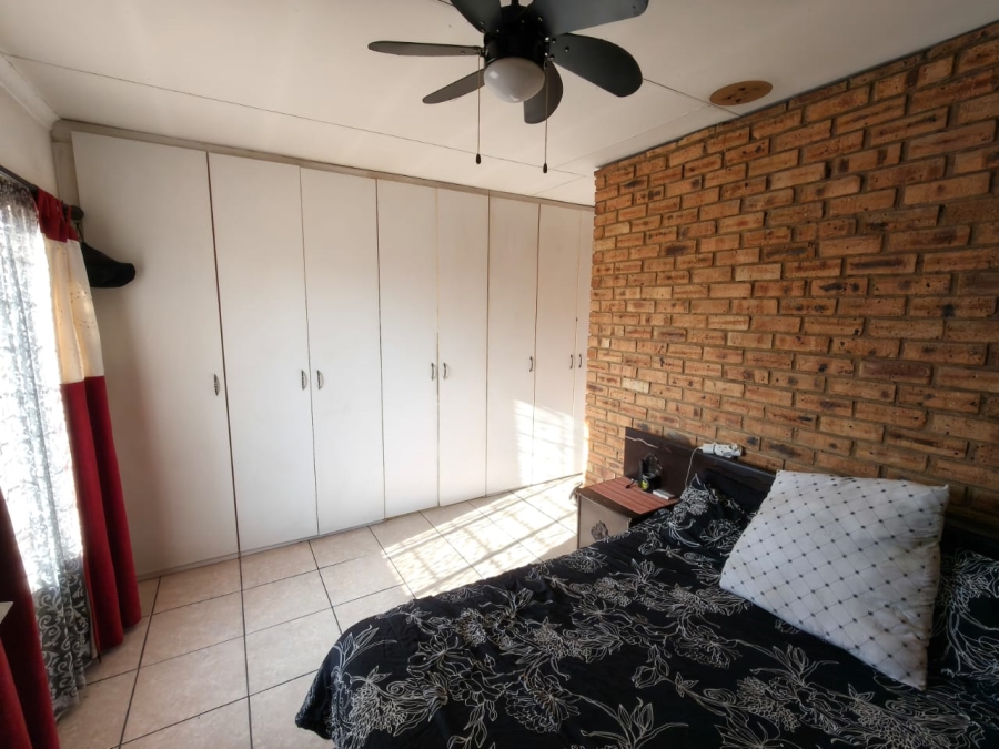 4 Bedroom Property for Sale in Oos Einde North West